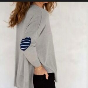 Mersea Amour Heart Elbow Patch Sweater – Gray / Navy Stripe